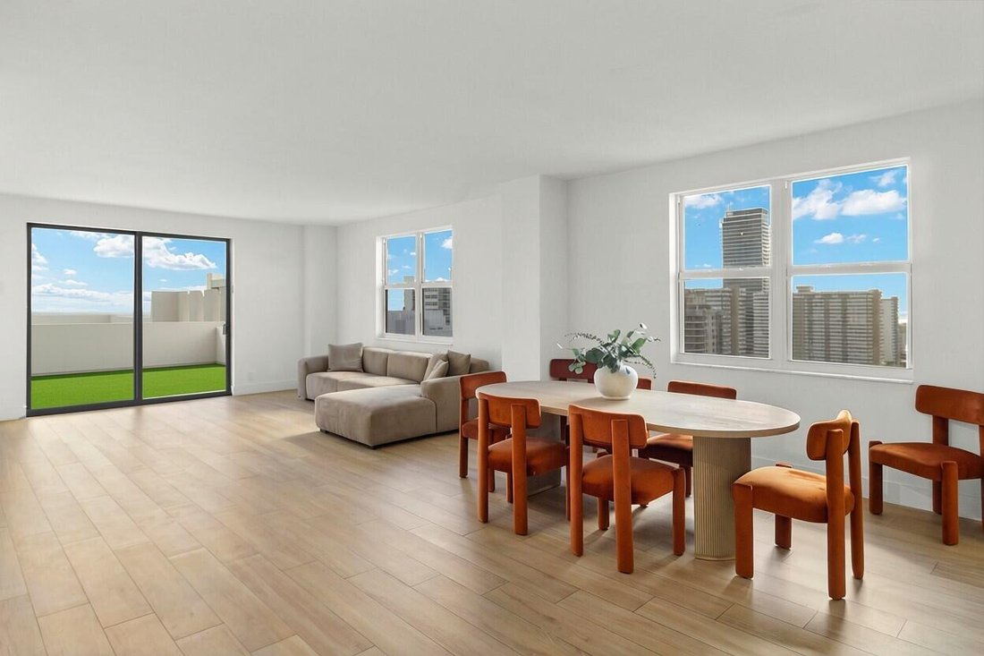 Condo in Hallandale Beach, Florida, United States 5 - 18698423