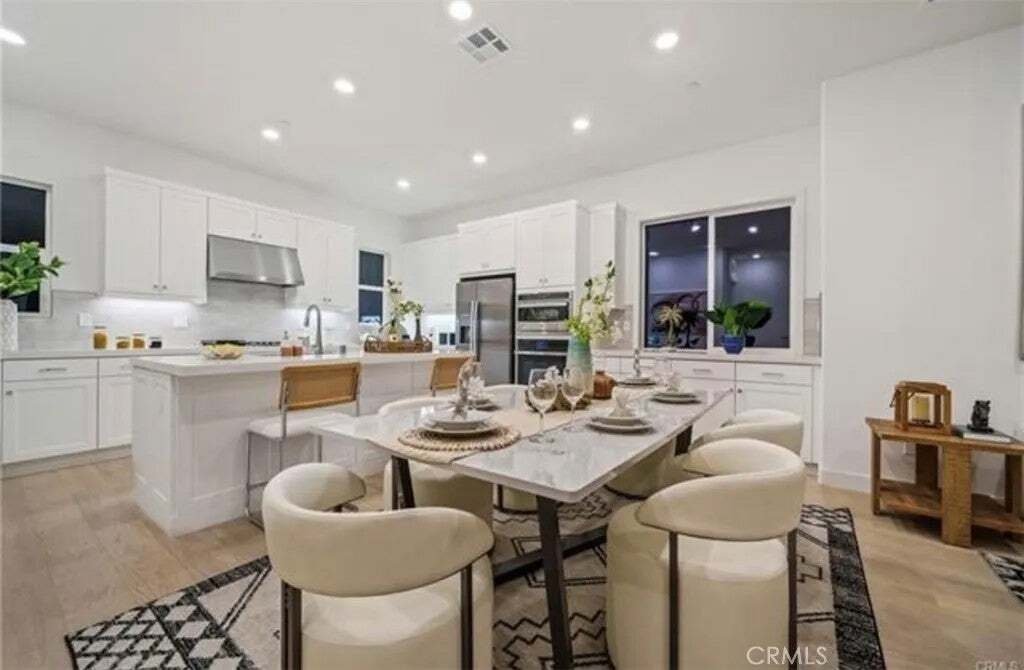 Townhouse in Irvine, California, United States 3 - 18703227
