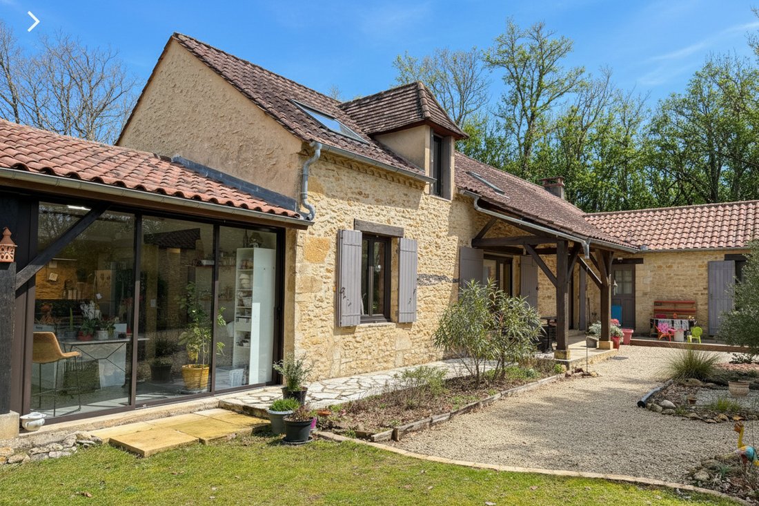 Estate in Le Bugue, Nouvelle-Aquitaine, France 2 - 18707075