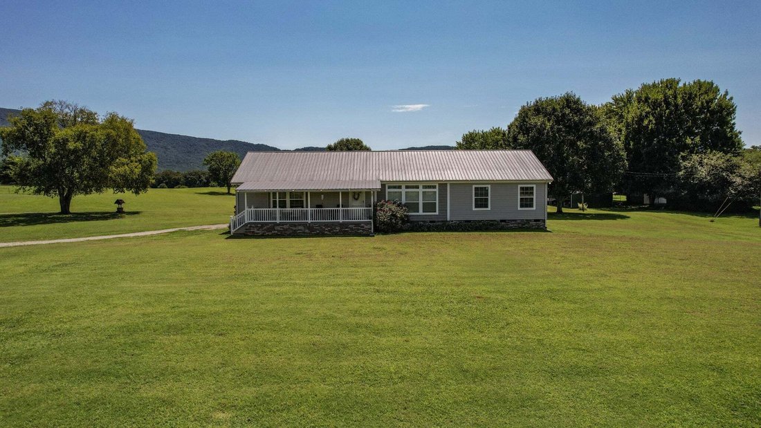 Benton, Tennessee, United States 2 - 18713000
