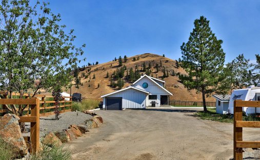 House in Kamloops, British Columbia, Canada 1