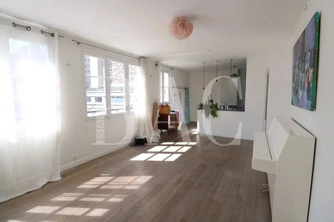 Apartment in Léon-Blum Folie-Regnault, Paris 11e Arrondissement, Paris 2 - 15622550