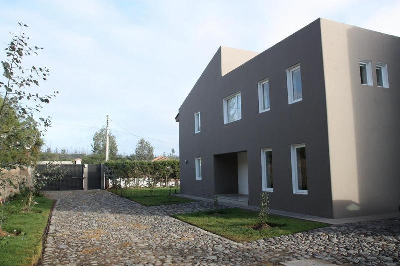 House in Quito, Pichincha, Ecuador 2 - 18704696