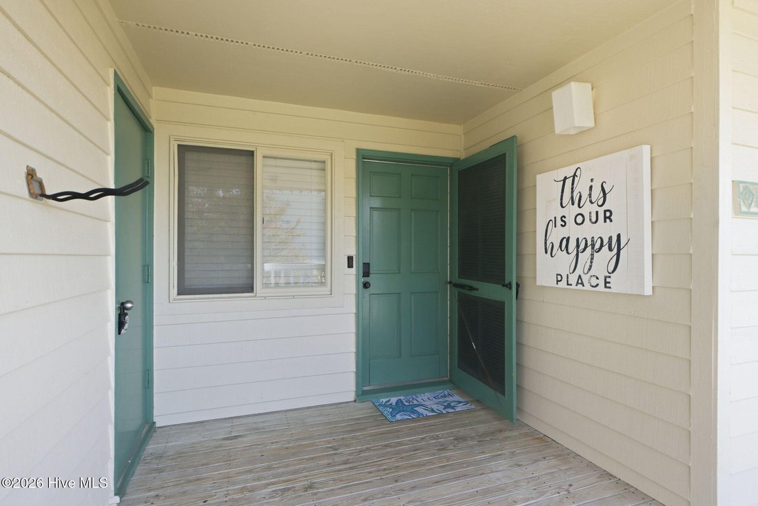Condo in Emerald Isle, North Carolina, United States 2 - 18706111