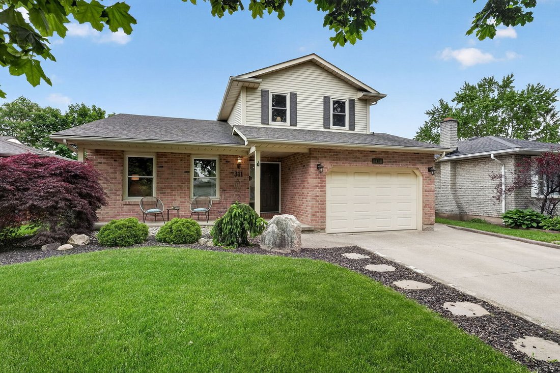 House in St. Catharines, Ontario, Canada 4 - 18704871
