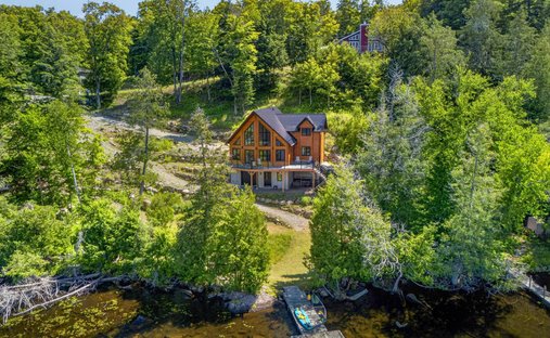 Maison à Wentworth-Nord, Québec, Canada 1