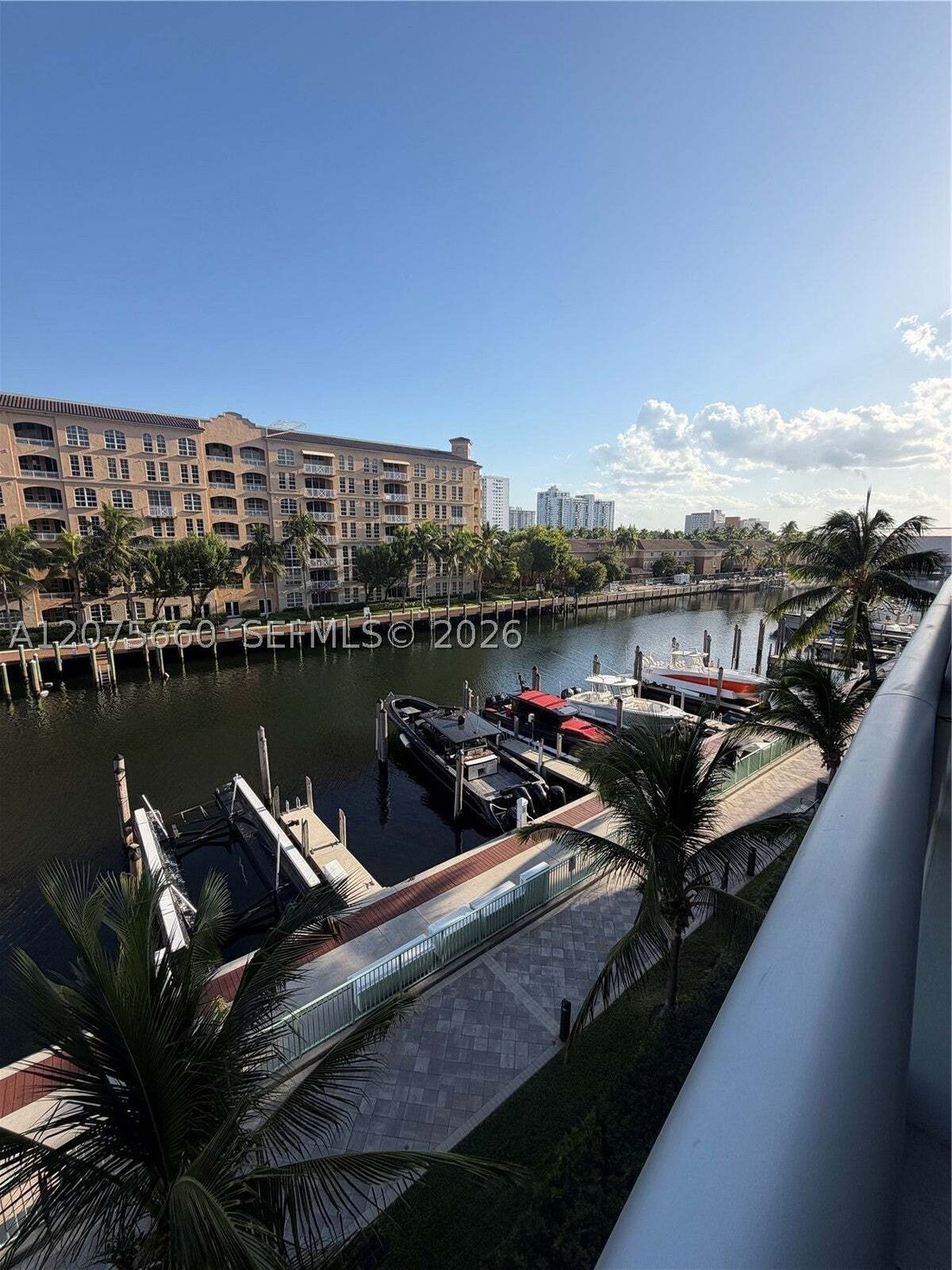 Condo in Aventura, Florida, United States 4 - 18706017