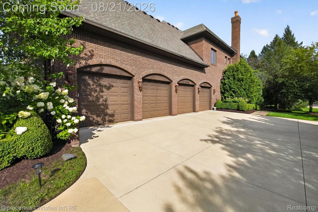 House in Novi, Michigan, United States 5 - 18709322