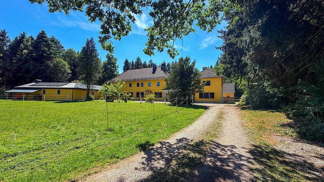 Country House in Gmunden, Upper Austria, Austria 1 - 18704972