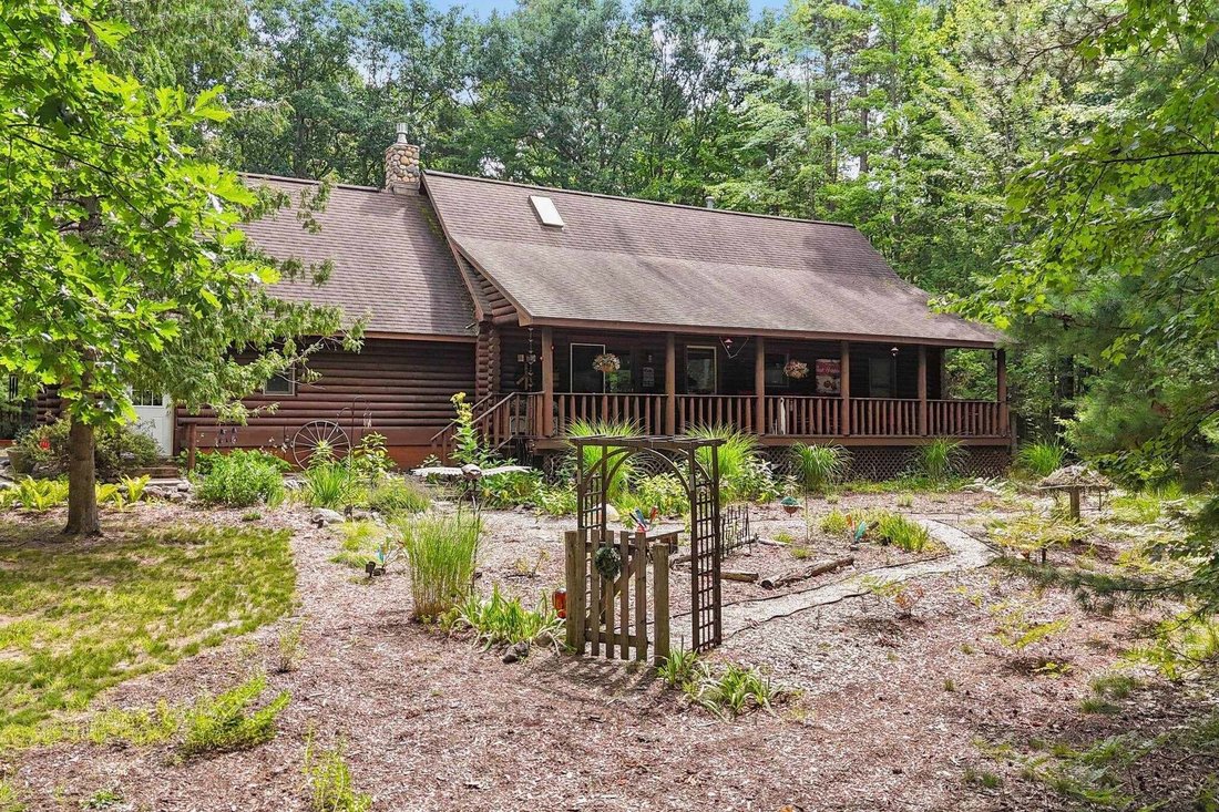 House in Traverse City, Michigan, United States 1 - 18705213