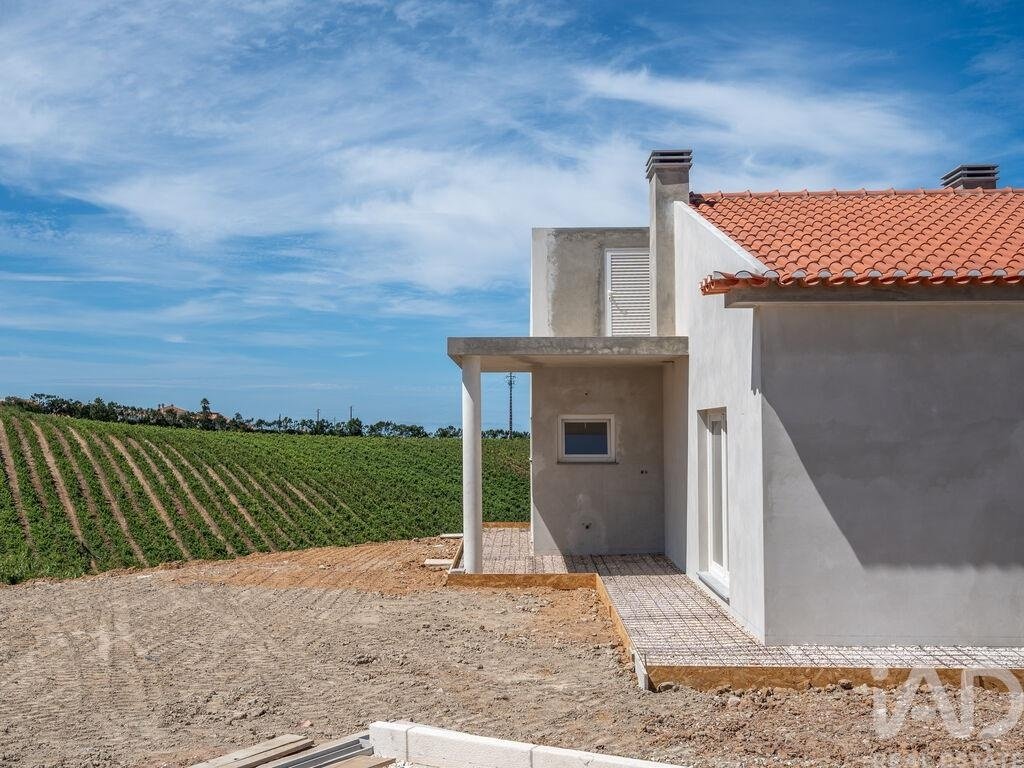 Townhouse in Encarnacao, Lisbon, Portugal 3 - 18709179