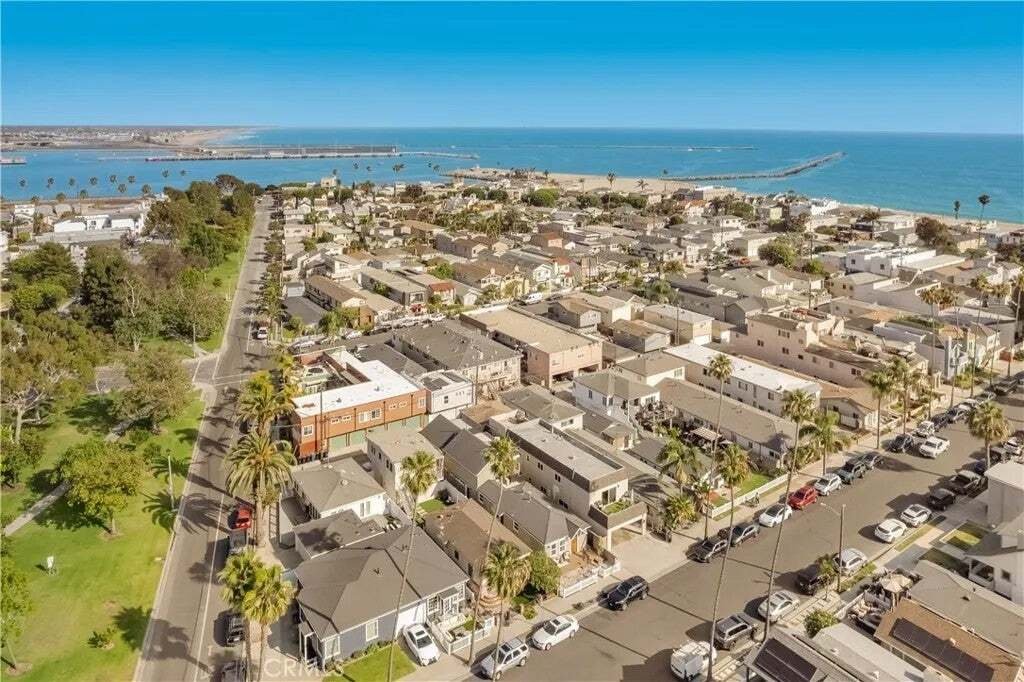 House in Seal Beach, California, United States 5 - 18208107