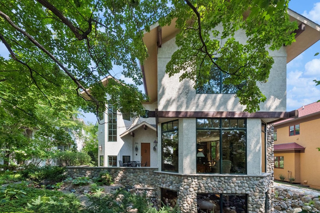 House in Wayzata, Minnesota, United States 2 - 18704464