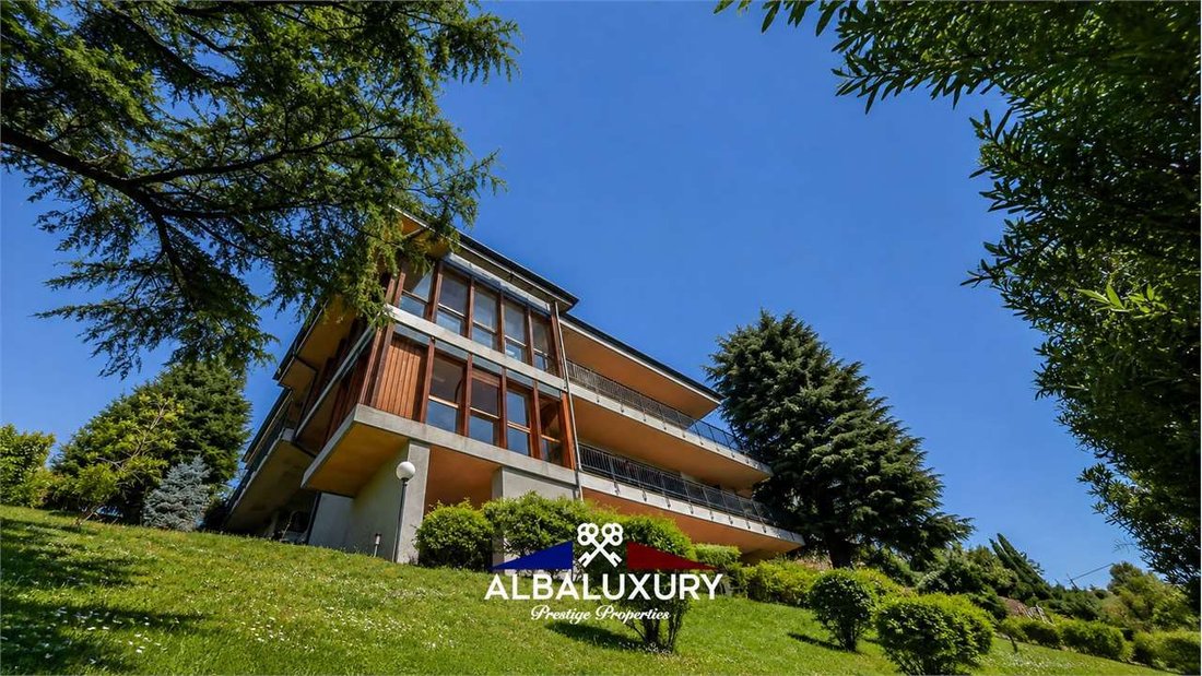 Villa in Moniga del Garda, Lombardy, Italy 2 - 16605970