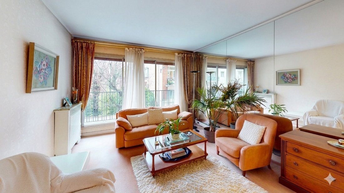 Apartment in Auteuil Sud, Paris 16e Arrondissement, Paris 1 - 18713553