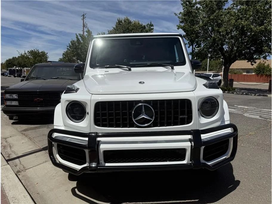 Suv in Newman, CA, United States 2 - 18707652