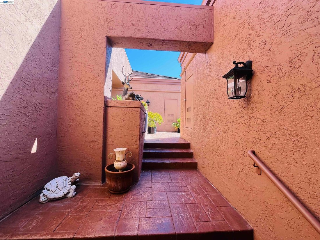 Townhouse in San Ramon, California, United States 5 - 18711187