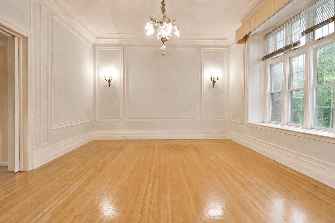 House in Montreal, Quebec, Canada 5 - 18706820
