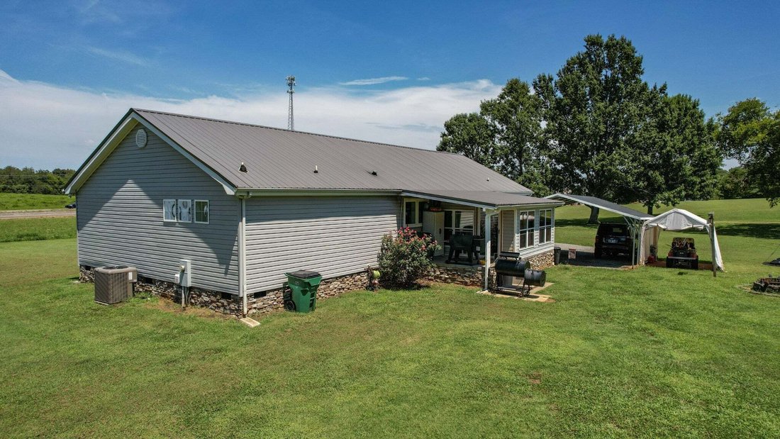 Benton, Tennessee, United States 5 - 18713000