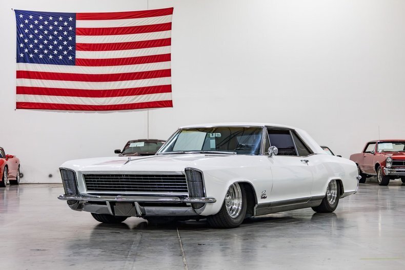 Coupe in Plainfield, United States 1 - 18708989