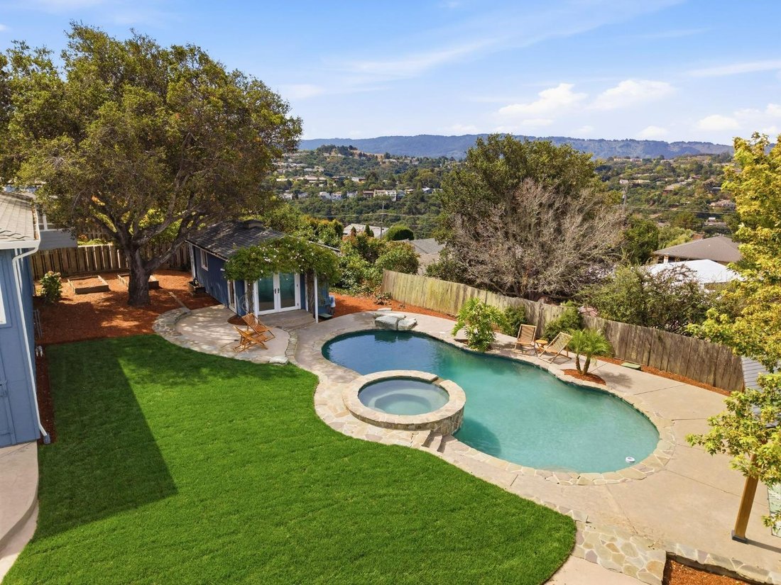 Casa a Belmont, California, Stati Uniti 2 - 18709295