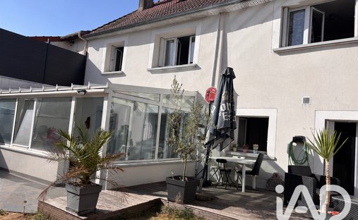 House in Le Pin, Ile-de-France, France 1