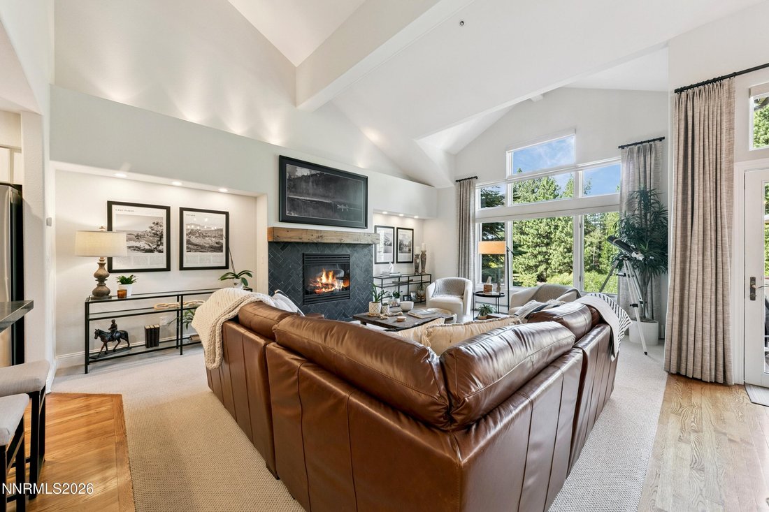 Condo in Incline Village, Nevada, United States 1 - 18705073