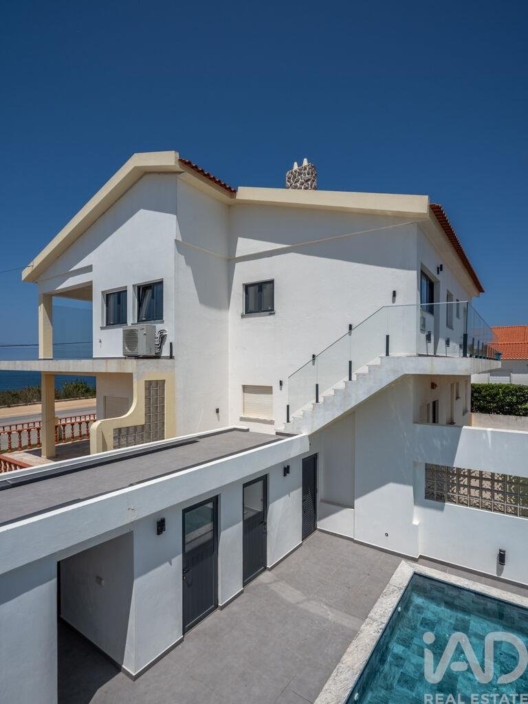 Apartment in Silveira, Lisbon, Portugal 2 - 18709378