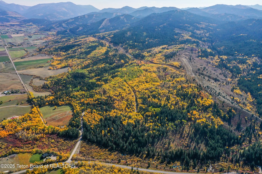 Land in Victor, Idaho, United States 3 - 18706476