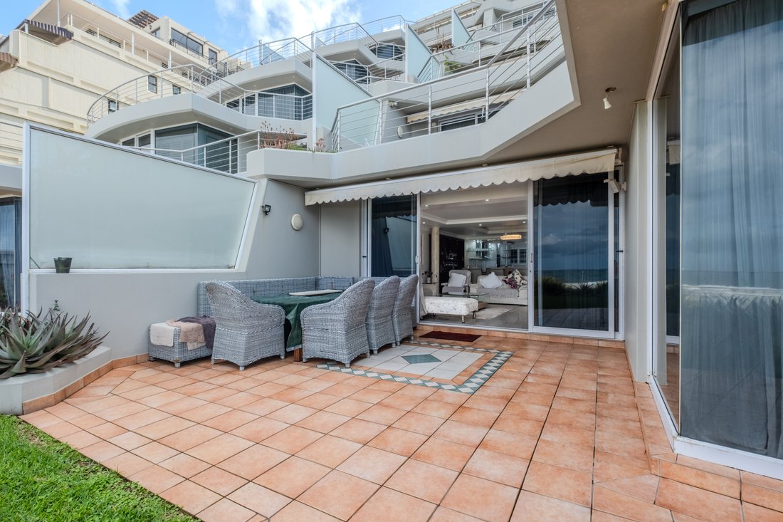 Apartment in La Lucia, KwaZulu-Natal, South Africa 1 - 18704615