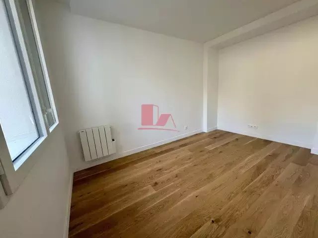 Apartamento en Espaces Jeunes, Issy-les-Moulineaux, Francia 5 - 16329043