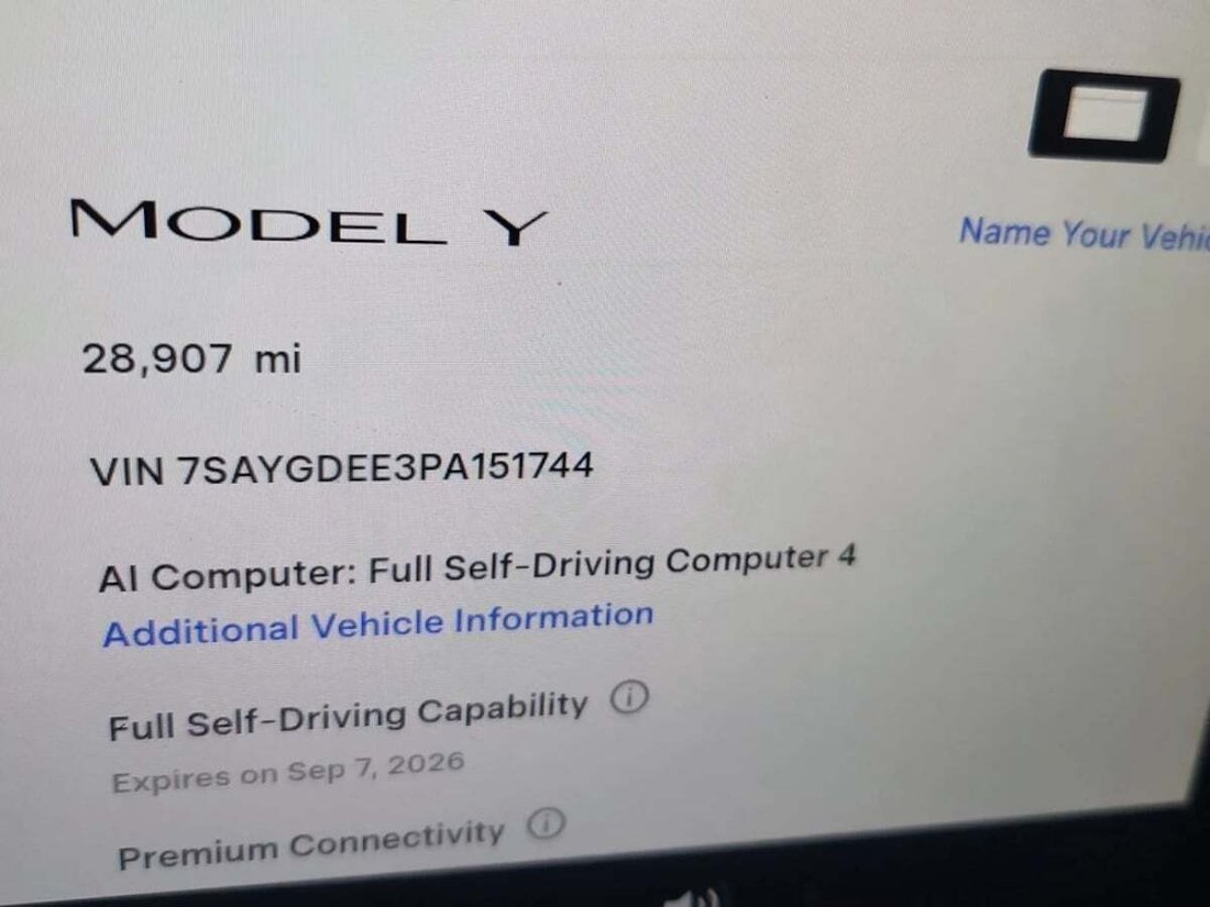 Suv in Newport Beach, CA, United States 4 - 18710555