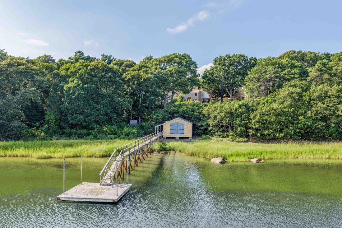 House in Bourne, Massachusetts, United States 4 - 18705378