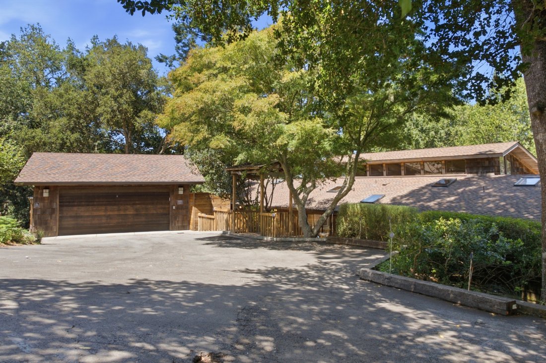 House in Point Reyes Station, California, United States 3 - 17931824