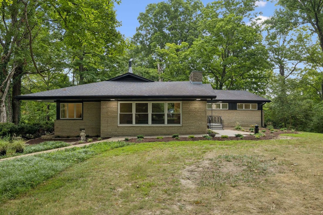House in Springfield, Tennessee, United States 1 - 18703522