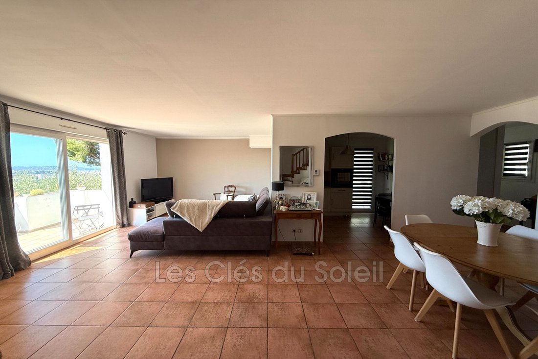 Villa in Aguillon, Toulon, France 3 - 18706844