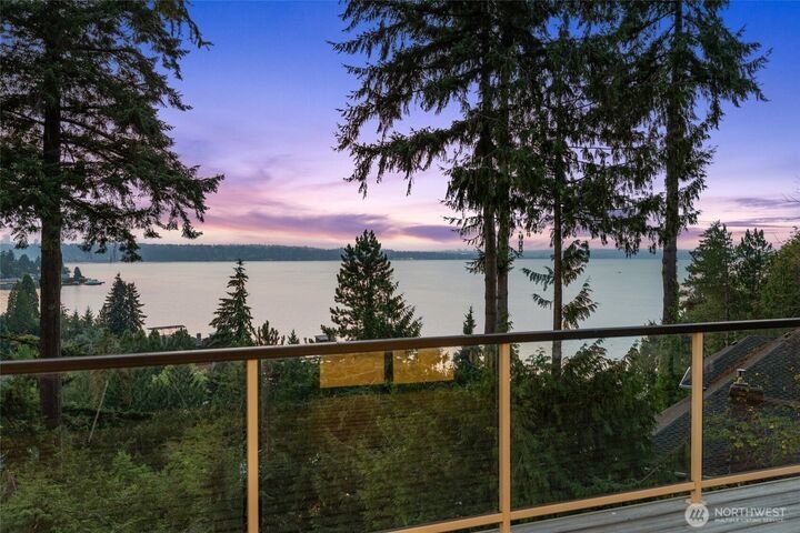 Condo in Mercer Island, Washington, United States 1 - 18708386