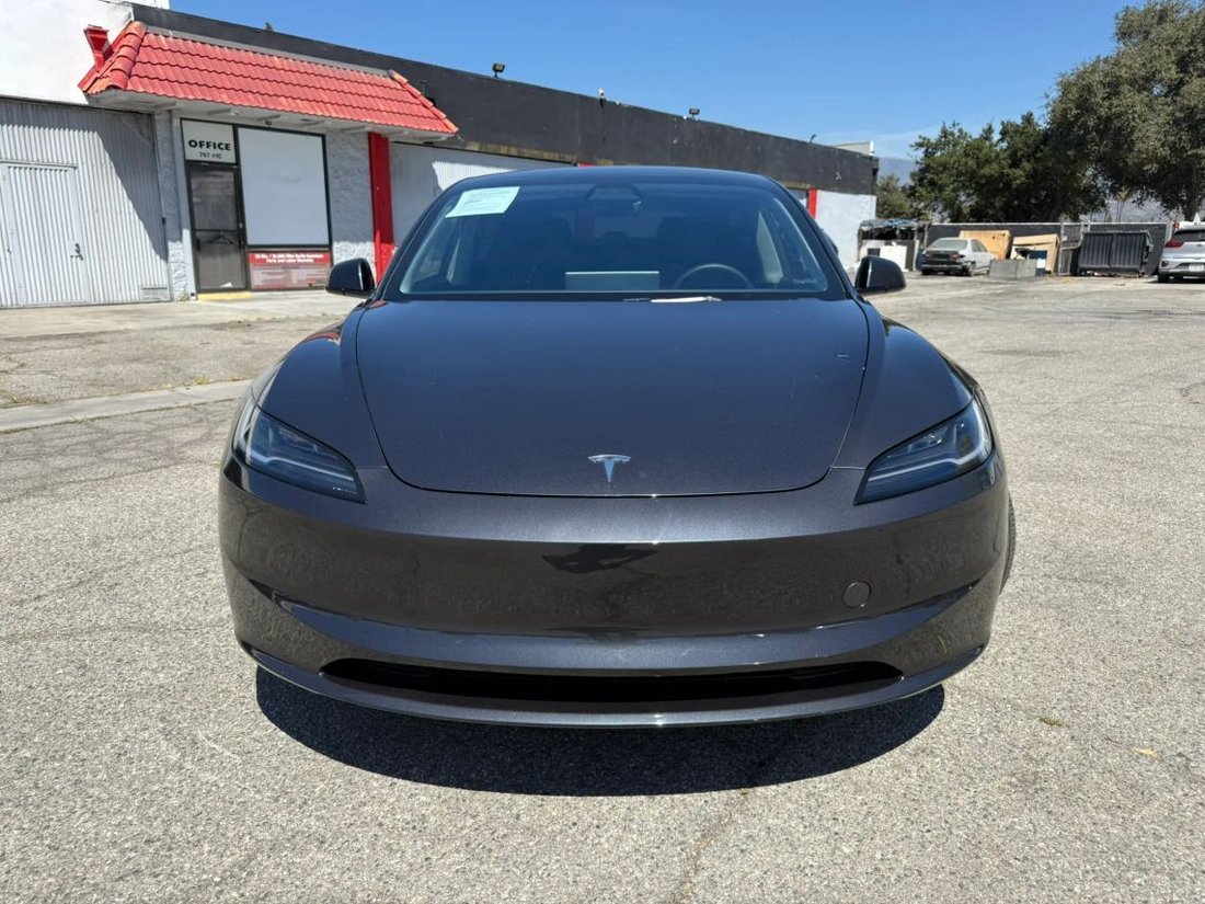 Sedan in Azusa, CA, United States 2 - 18713504