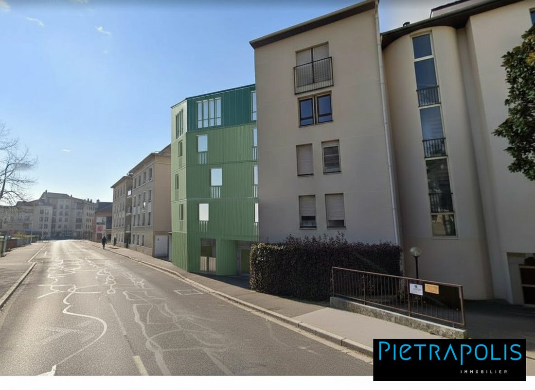 Land in Champvert-Point du Jour-Saint Irénée, Lyon 5e Arrondissement, Lyon 4 - 16743170
