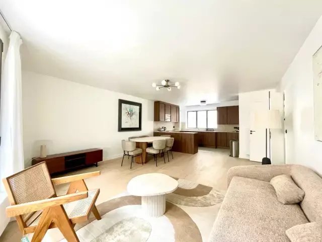 Apartment in Porte Dauphine, Paris 16e Arrondissement, Paris 1 - 17270529