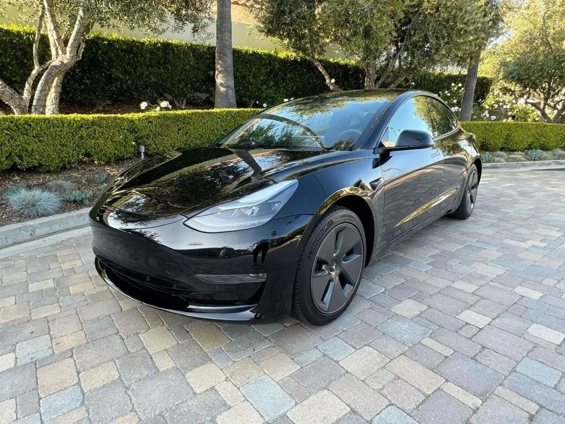 Sedan in Riverside, CA, United States 2 - 18710461
