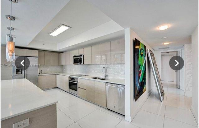 Apartment in Hallandale Beach, Florida, United States 2 - 18710346