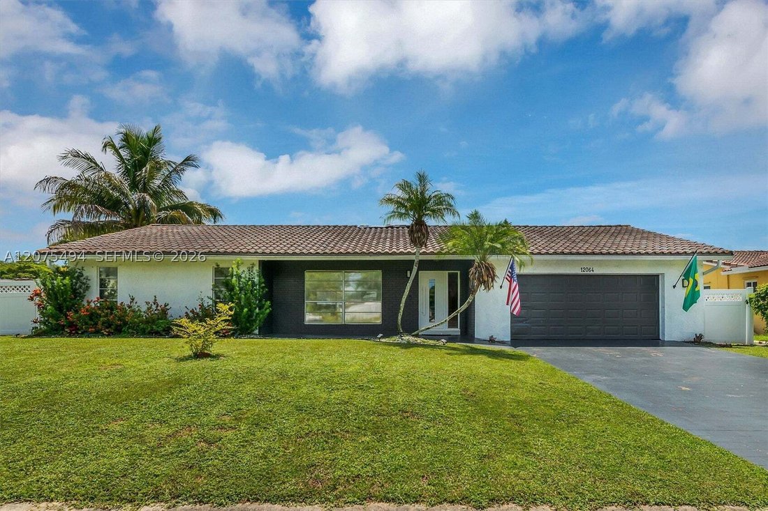 House in Coral Springs, Florida, United States 1 - 18706054