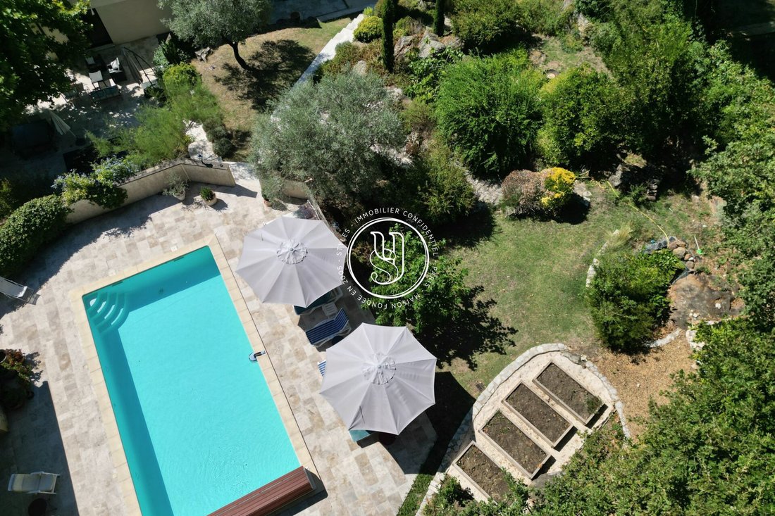 Villa in Uzès, Occitania, France 1 - 18703930