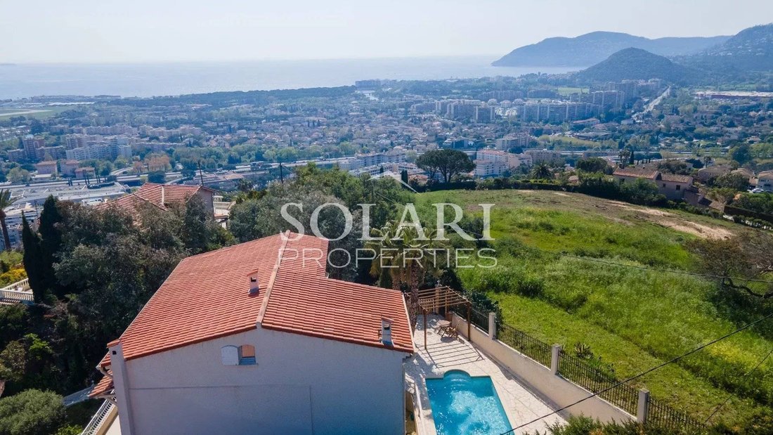 Villa in Le Grand Duc-Minelle, Mandelieu-la-Napoule, France 2 - 15664118