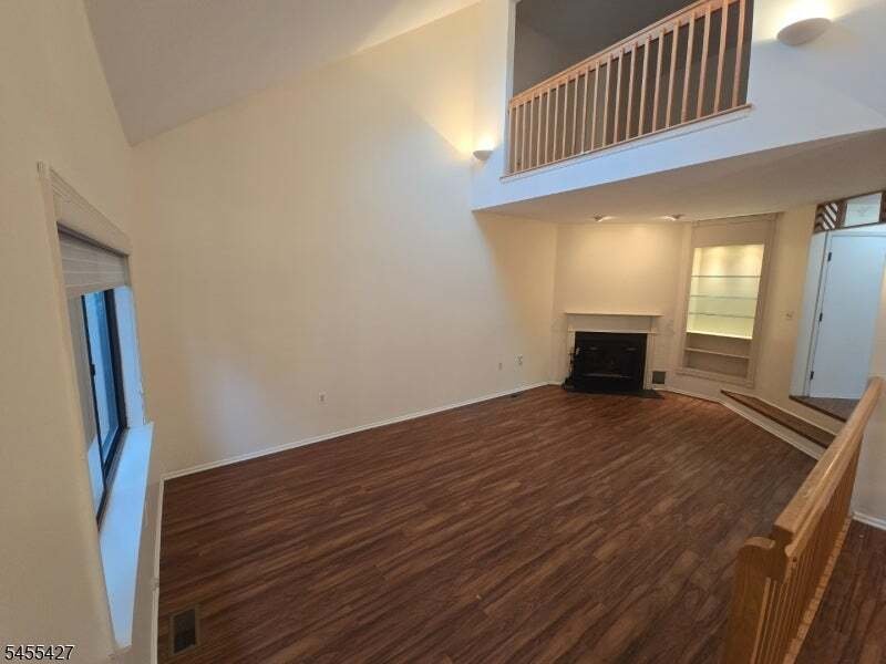 Condo in Basking Ridge, New Jersey, United States 3 - 18712254