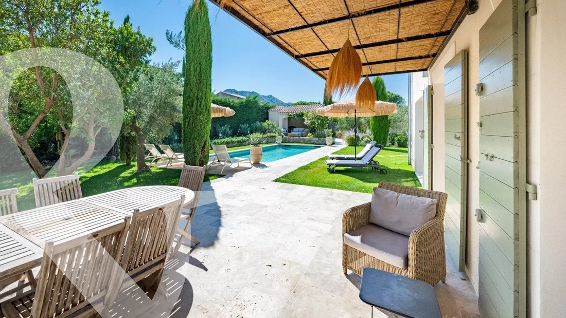 Casa en Eygalières, Provenza-Alpes-Costa Azul, Francia 5 - 17471411