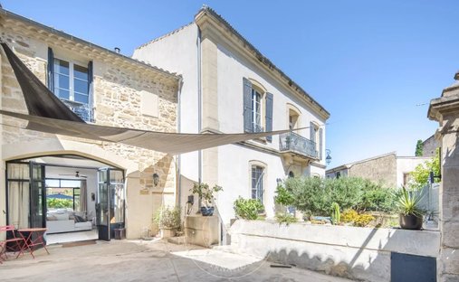 Maison à Capouchiné, Nîmes, France 1