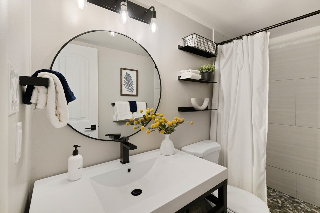 Condo in Incline Village, Nevada, United States 4 - 18709076
