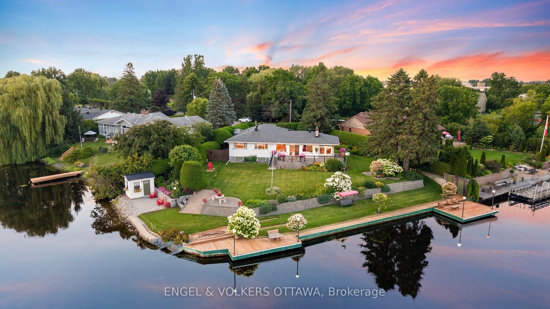 House in Ottawa, Ontario, Canada 1 - 18711788